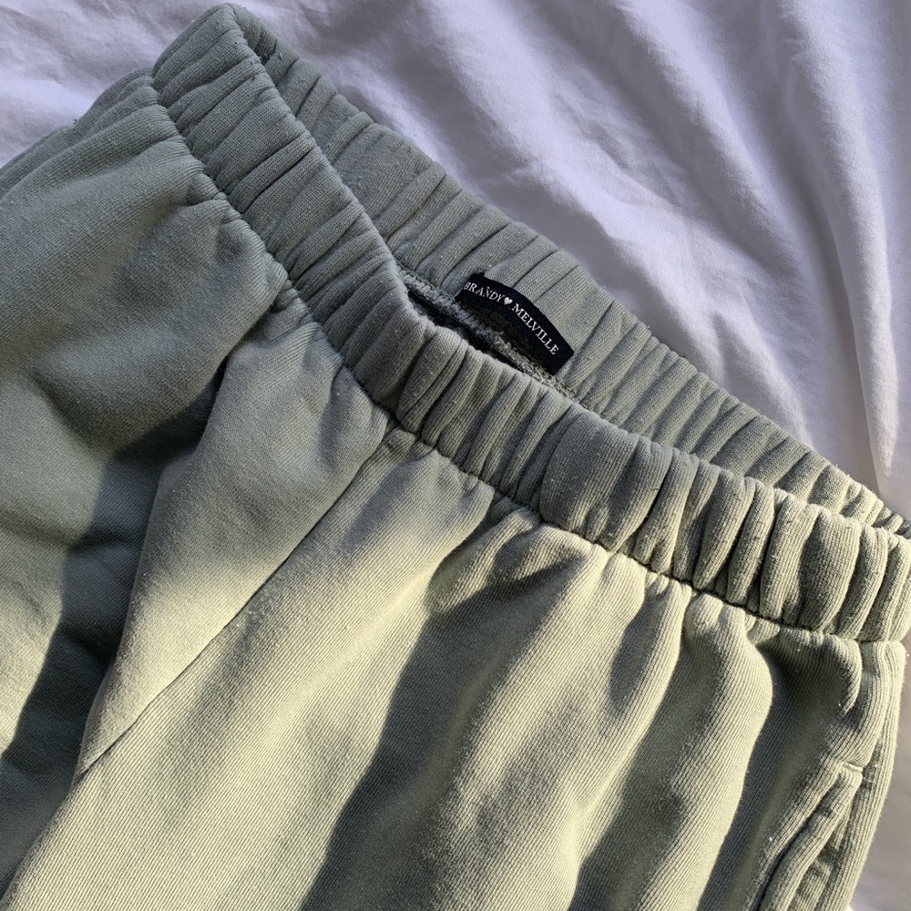 Brandy Melville Rosa Sweatpants